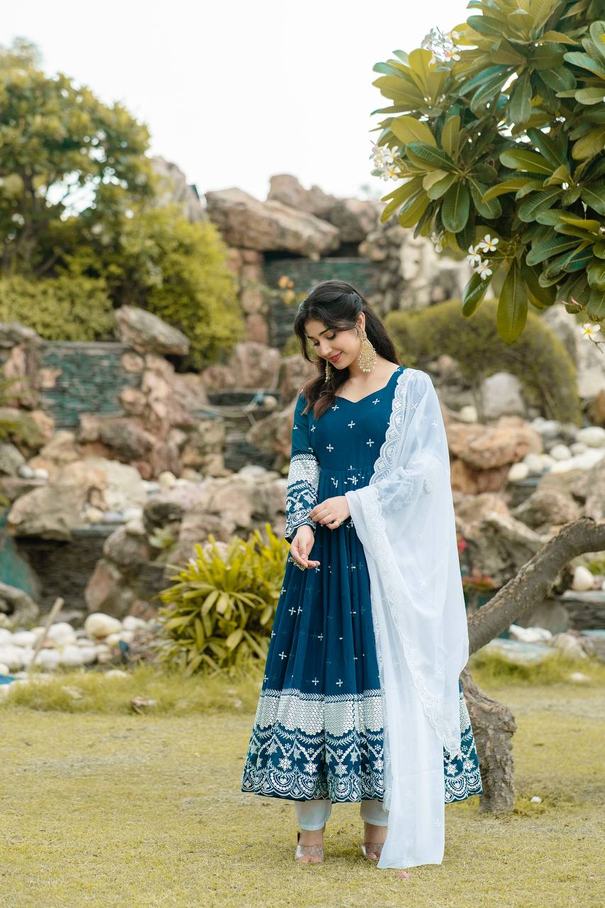 EMBROIDERY WORKED ANARKALI SUIT SET